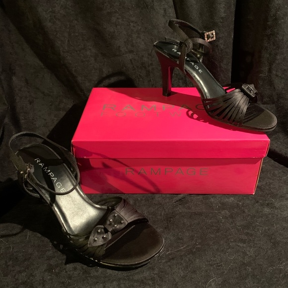 ****- ⬇️ ⬇️PRICE! NWOT “RAMPAGE” STRAPPY DRESS SHOES - Picture 8 of 8